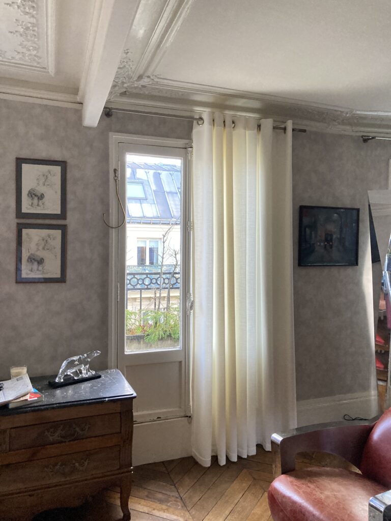 Lot de 2 Rideaux à œillets en Lin Blanc avec surpiqûre noire 130 x 260 cm